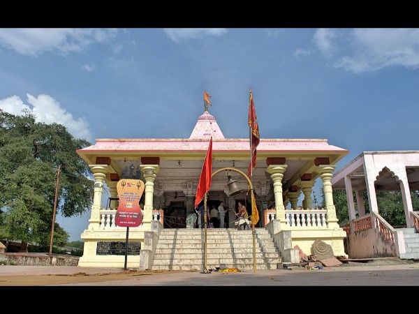 भैरव बाबा मंदिर की रचना
