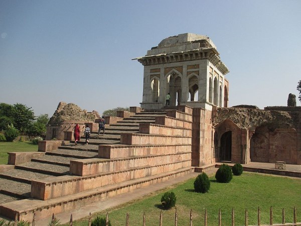 अशरफी महल