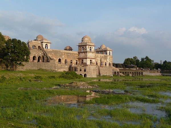 जहाज़ महल