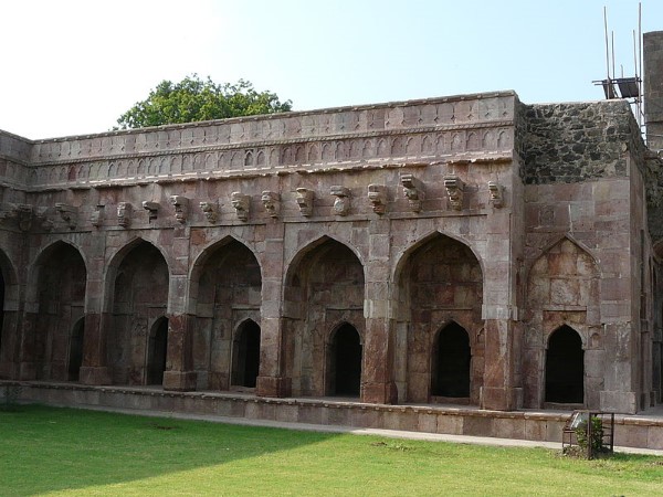 अशरफी महल