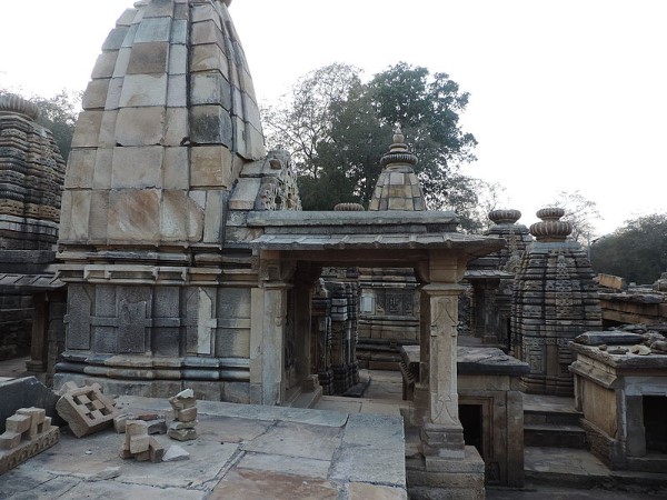 बटेश्वर मंदिर