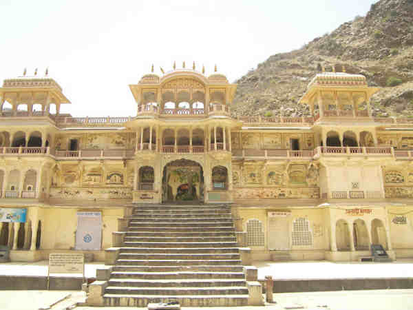 Best Unexplored Tourist Destinations in and around Jaipur Best Unexplored Tourist Destinations in and around Jaipur