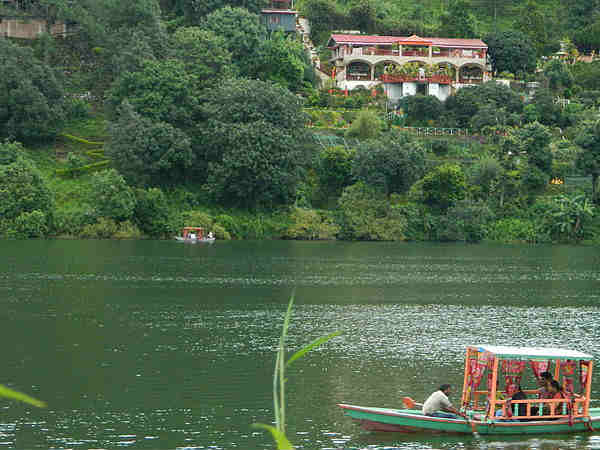 नौकुचिया ताल