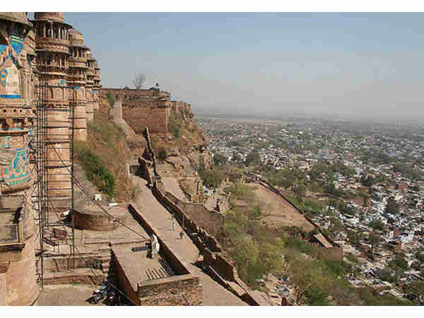 कैसे जायें