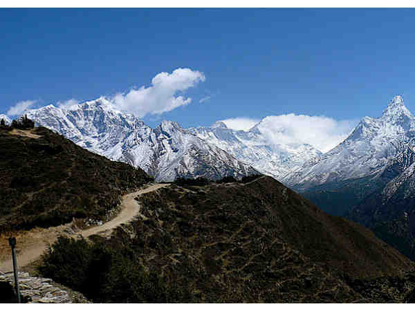 पहले दिन की ट्रेकिंग 11 किमी ट्रेक 8 घंटे ,(सोनामार्ग से शिकनुर के माध्यम से निचनाई)