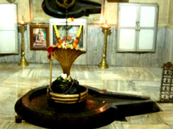 वदेश्वर मंदिर