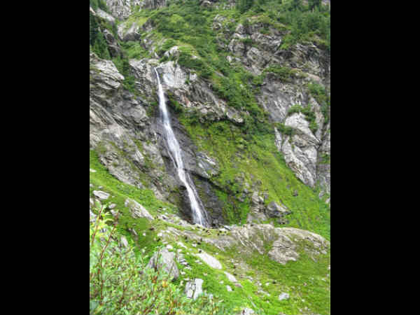 ट्रेकिंग के दौरान जरूरी चीजे