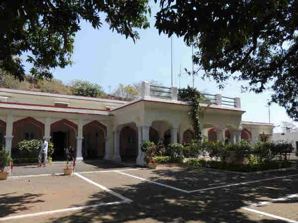 कैसे पहुंचे पन्ना