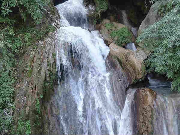 कैम्पटी फॉल