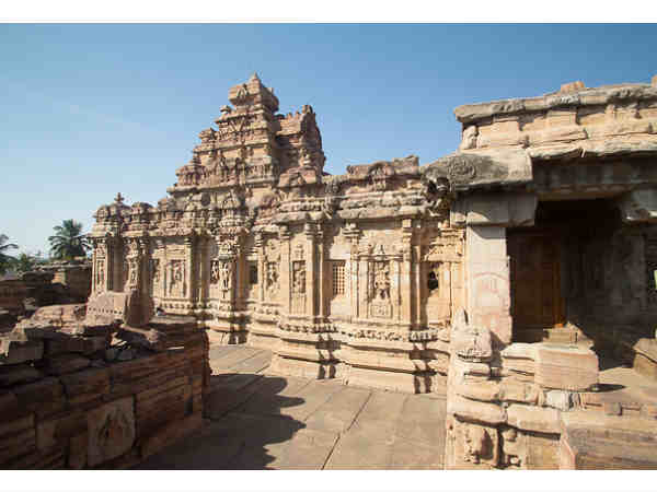बादामी