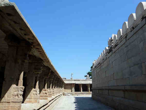 झूलता खम्बा, लेपाक्षी, आंध्रप्रदेश