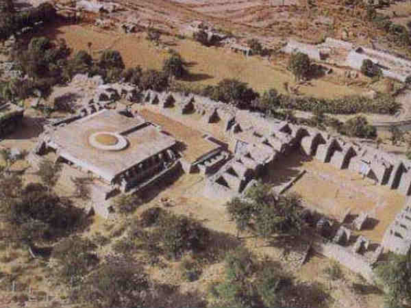 प्रथम विश्वविद्यालय