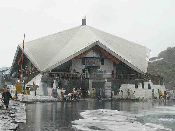 गुरुद्वारा श्री हेमकुंड साहिब, उत्तराखंड.