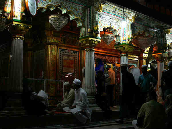 हज़रत निजामुद्दीन