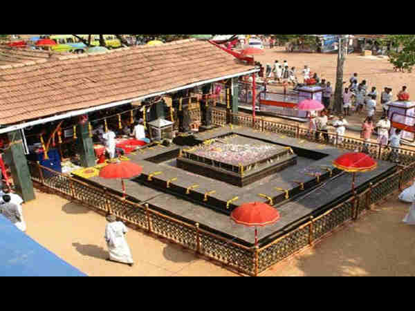 शकुनी मंदिर