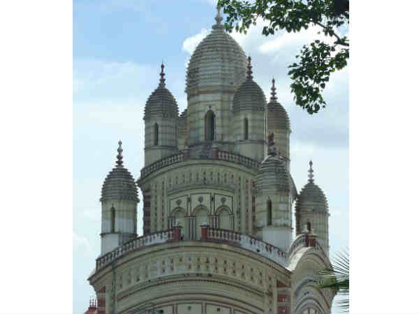 किसने बनवाया मंदिर