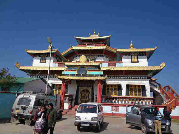 दुर्पिन मठ