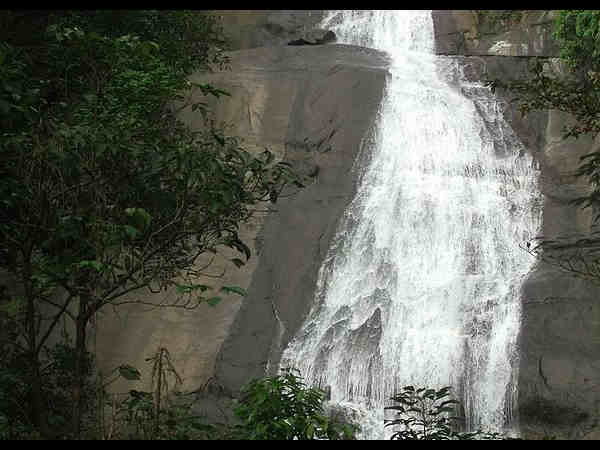 थुशरिग्रि फॉल्स