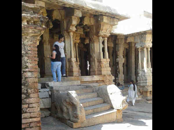 स्वयंभू शिवलिंग
