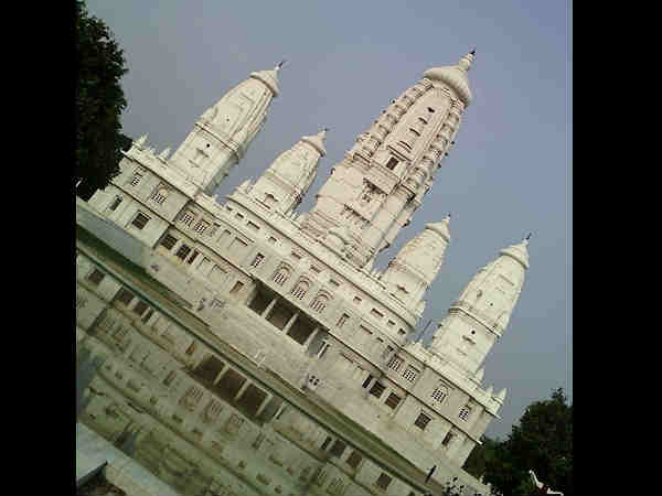 श्री राधाकृष्ण मंदिर