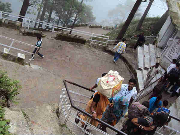 माँ का जयकारा लगायें