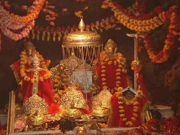 कम से कम सामान अपने साथ ले जाएँ