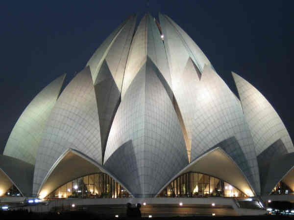 लोटस टेम्पल
