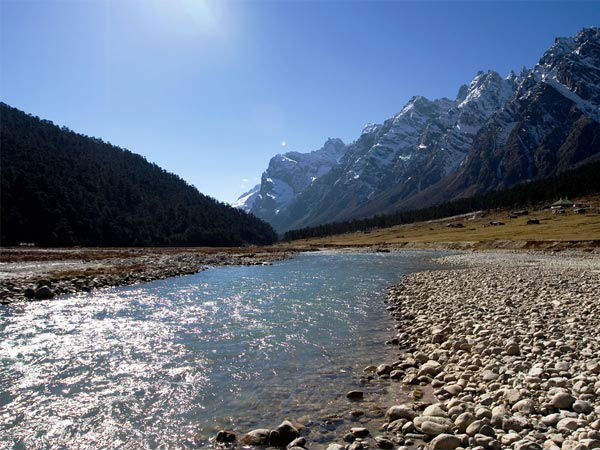 सिलिगुड़ी से युक्सोम