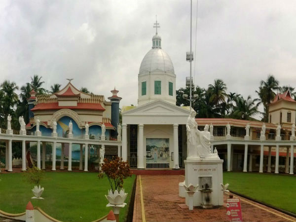 मारथोमा पॉन्टिफिकल मंदिर - कोदुनगल्लुर