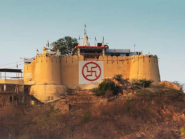 गढ़ गणेश मंदिर