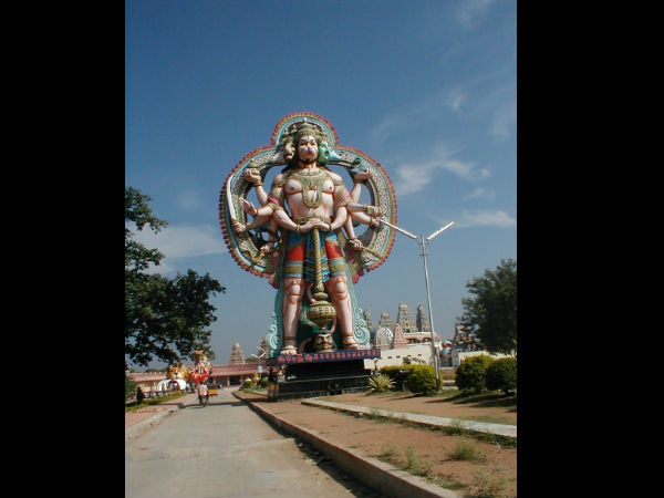 हनुमान की मूर्ति