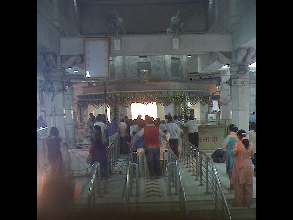 झण्डेवालान माता मंदिर