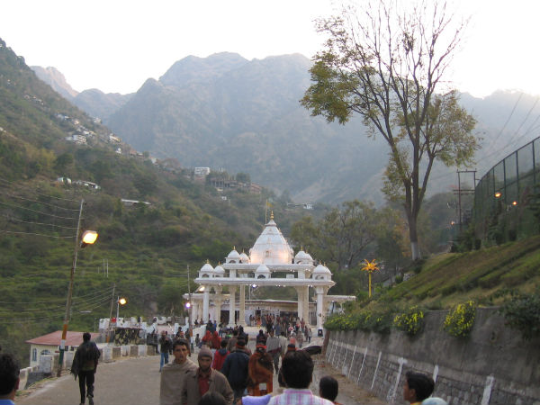 वैष्णो देवी मंदिर