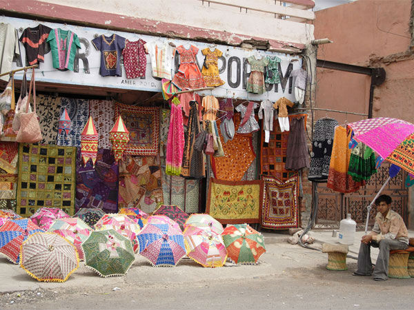 पहाड़ गंज - एक जगह पर मिलेगा सब कुछ