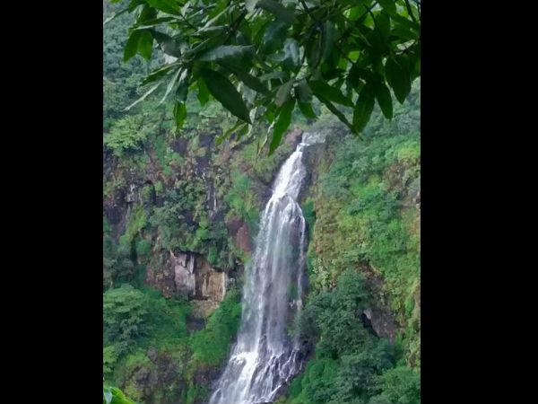 थोसेघर झरना