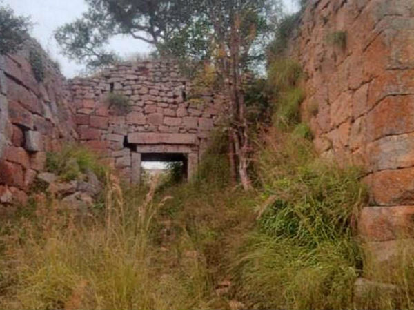 मकालिदुर्ग किले का इतिहास