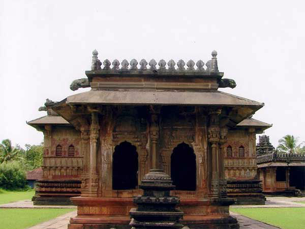 इक्केरी का अघोरेश्वर मंदिर