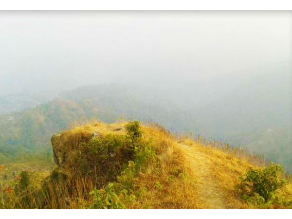 हाईकिंग और ट्रैकिंग का ले मजा