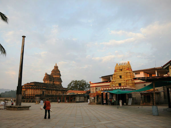नेलामंगला और बेलूर