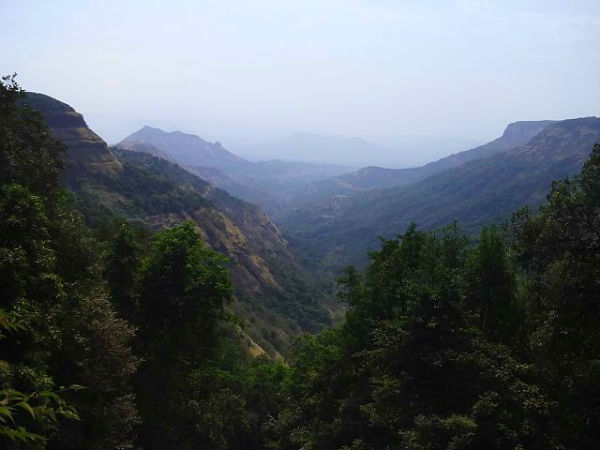 मुंबई से माथेरन कैसे पहुंचे और यहां आने का सही समय