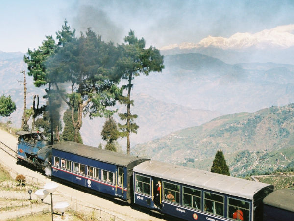 दार्जिलिंग हिमालयन रेलवे