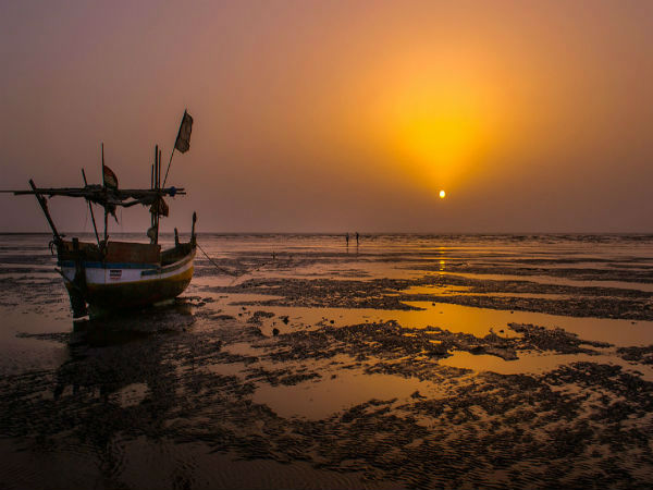 समुद्र तट पर ठंडी हवाएं