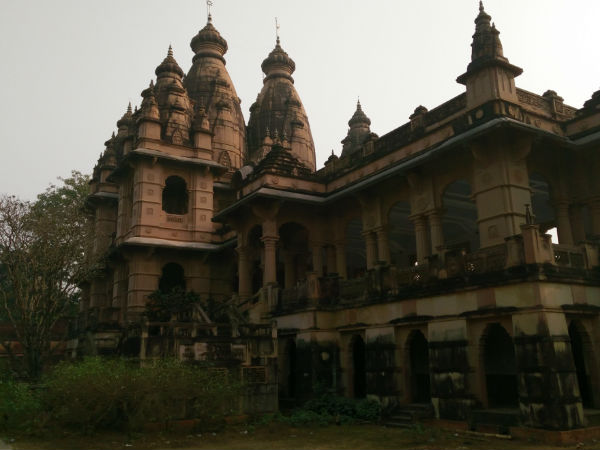 नवलखा मंदिर