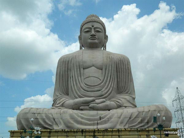 बोधगया में बौद्ध धर्म के बारे में जानें