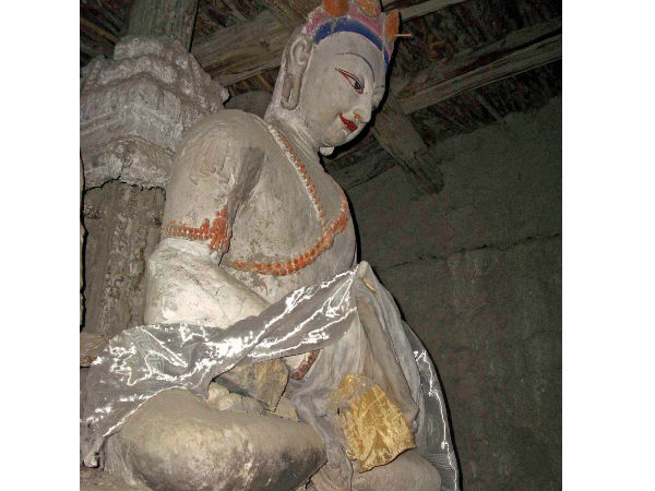 https://commons.wikimedia.org/wiki/File:Lhalung_old_statue.jpg https://commons.wikimedia.org/wiki/File:Lhalung_old_statue.jpg