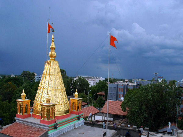 शिर्डी साईं बाबा के दर्शन