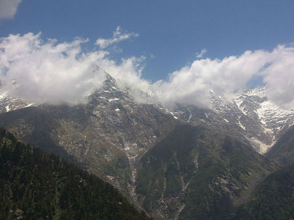 ट्रेकिंग