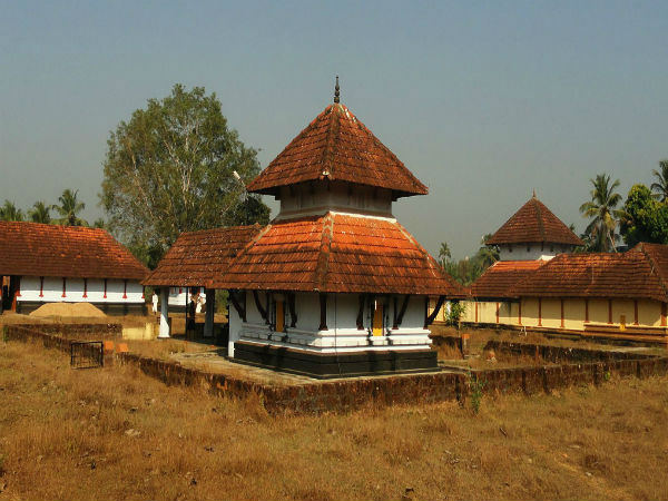 पन्नियूर श्री वाराहमूर्ति मंदिर, कुंबिदी