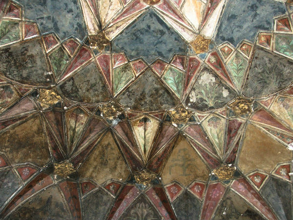 Chini Ka Rauza – A Splendid Mausoleum Chini Ka Rauza – A Splendid Mausoleum