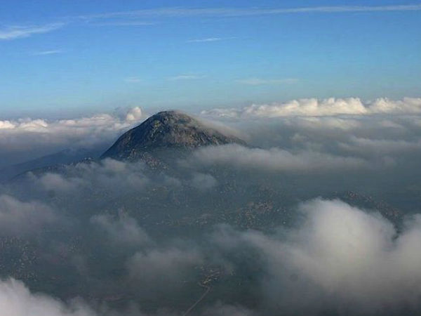 आसमान को छुयें